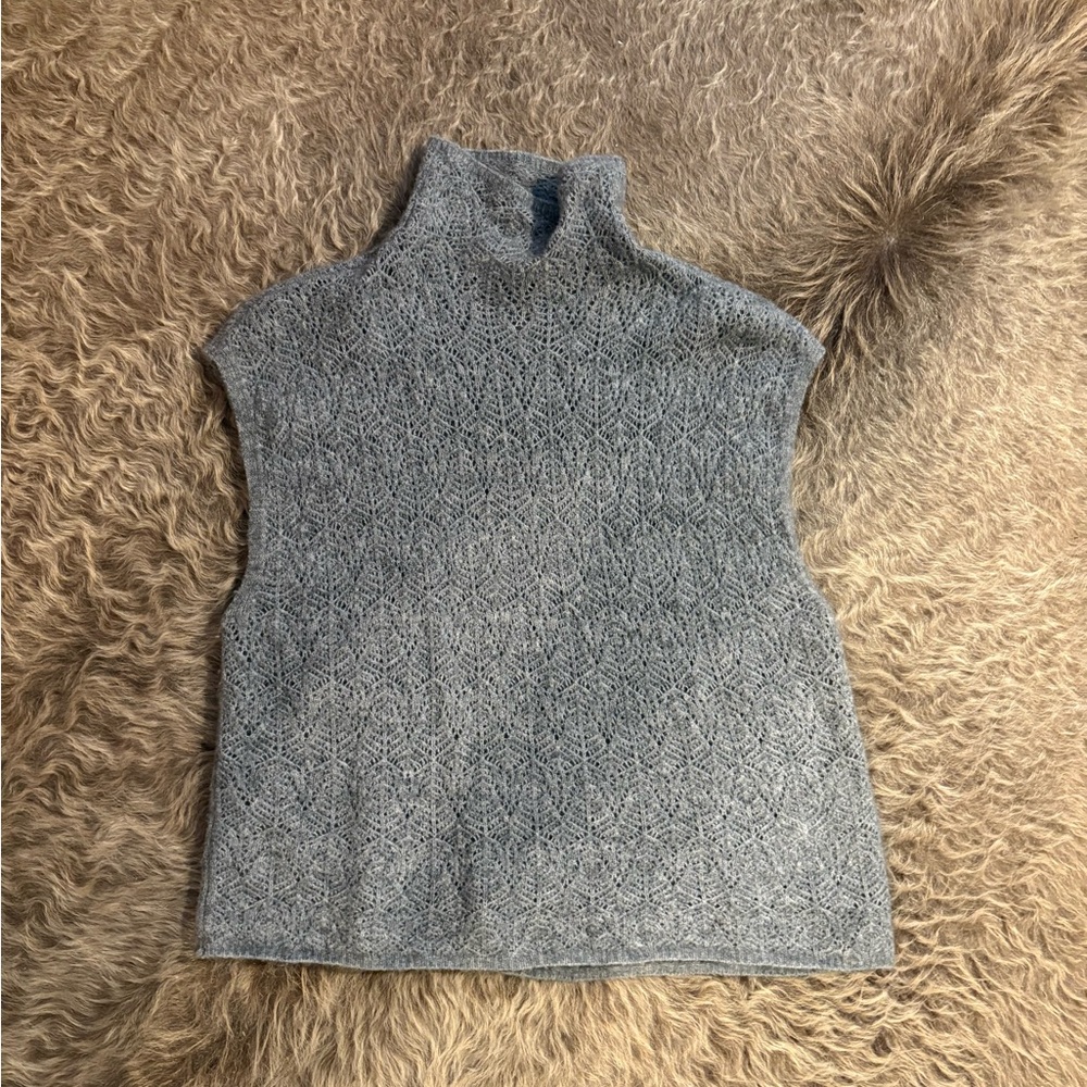 Abercrombie Short Sleeve Turtleneck